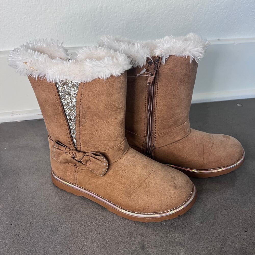Magellan Outdoors Brown tan suede silver faux fur boots Girls size 2 NEW